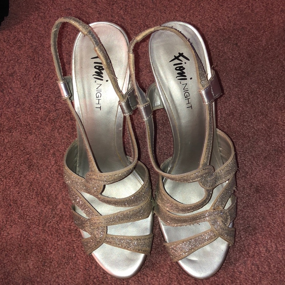 Fioni Night silver sparkle high heels